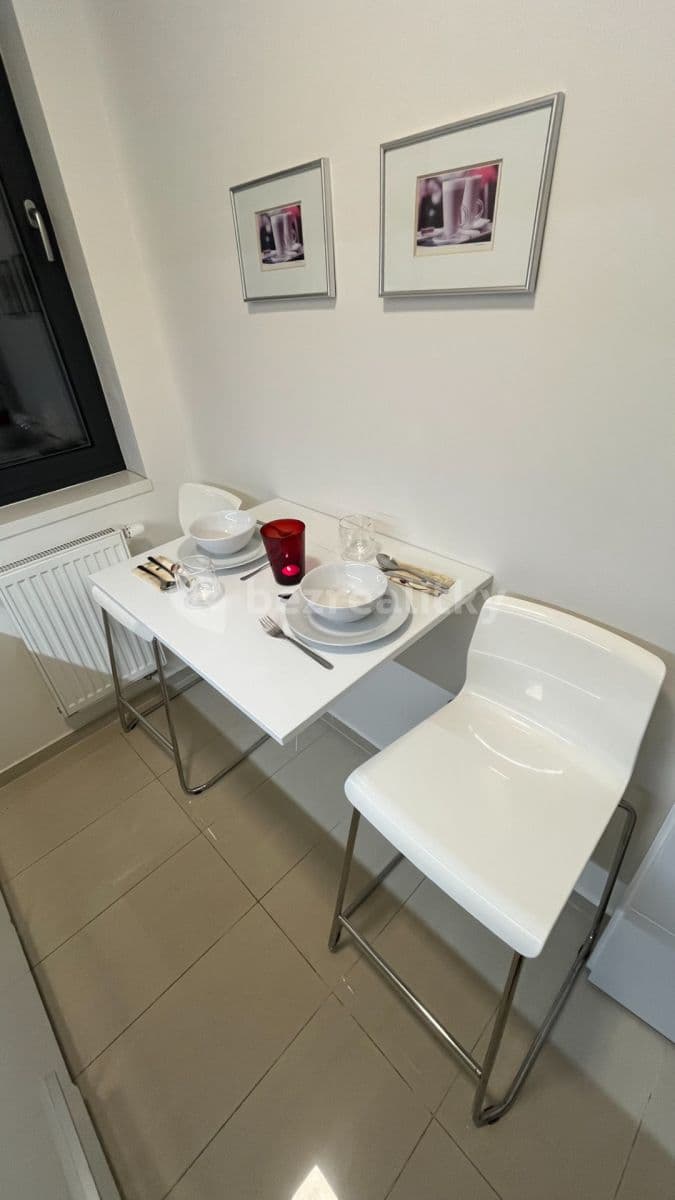 Pronájem bytu 2+1 43 m², Počernická, Praha, Praha Pronájem bytu 2+1 43 m², Počernická, Praha, Praha