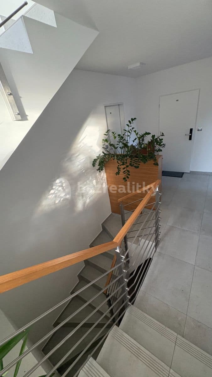 Pronájem bytu 2+1 43 m², Počernická, Praha, Praha Pronájem bytu 2+1 43 m², Počernická, Praha, Praha