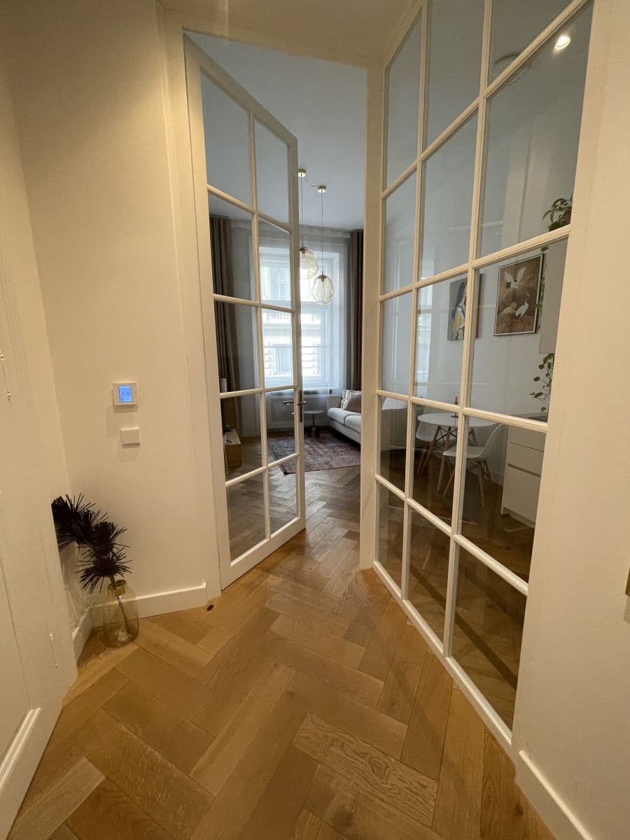 Pronájem bytu 43 m², Dlážděná, Praha, Praha Pronájem bytu 43 m², Dlážděná, Praha, Praha