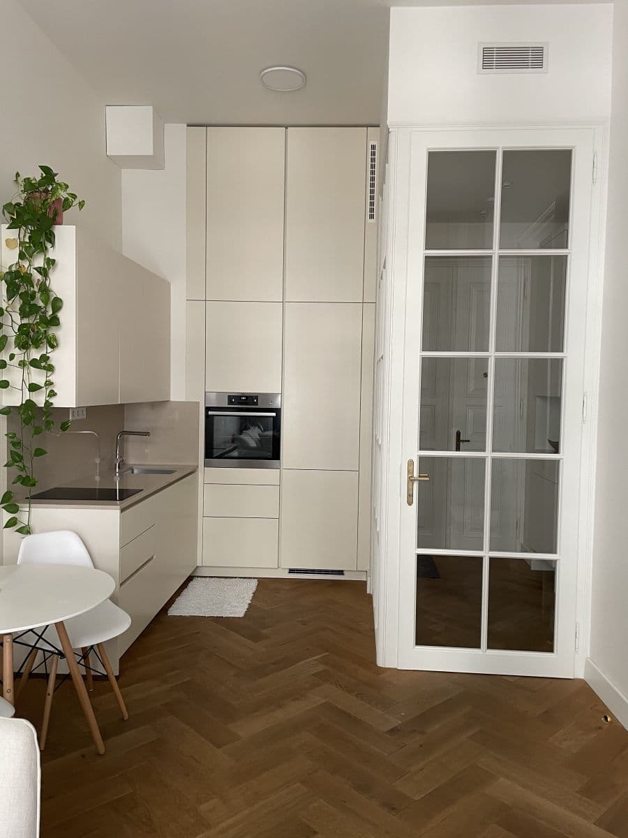 Pronájem bytu 43 m², Dlážděná, Praha, Praha Pronájem bytu 43 m², Dlážděná, Praha, Praha