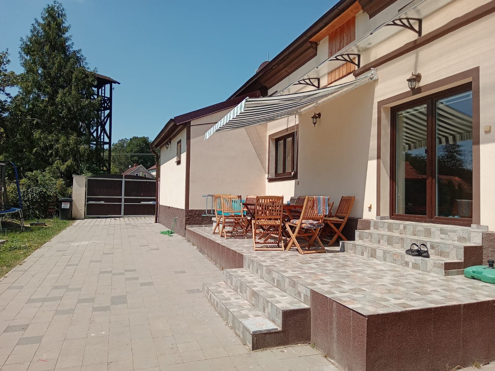 Pronájem bytu 160 m², Hradišťany, Honezovice, Plzeňský kraj Pronájem bytu 160 m², Hradišťany, Honezovice, Plzeňský kraj