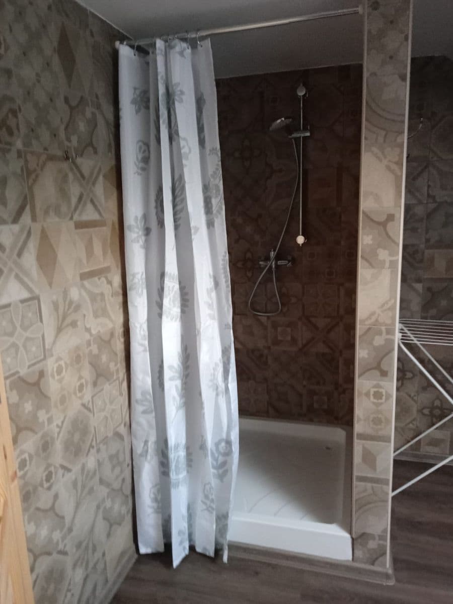 Pronájem bytu 160 m², Hradišťany, Honezovice, Plzeňský kraj Pronájem bytu 160 m², Hradišťany, Honezovice, Plzeňský kraj