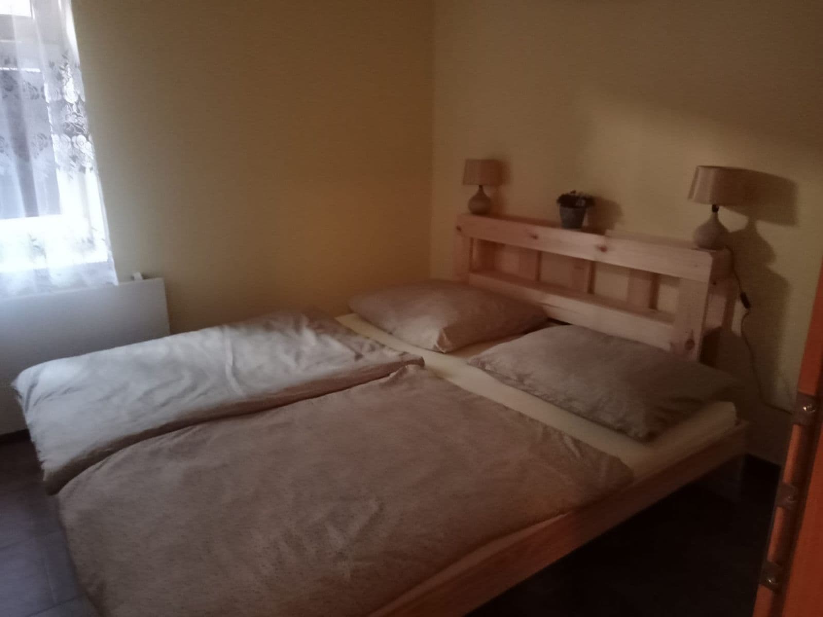 Pronájem bytu 160 m², Hradišťany, Honezovice, Plzeňský kraj Pronájem bytu 160 m², Hradišťany, Honezovice, Plzeňský kraj