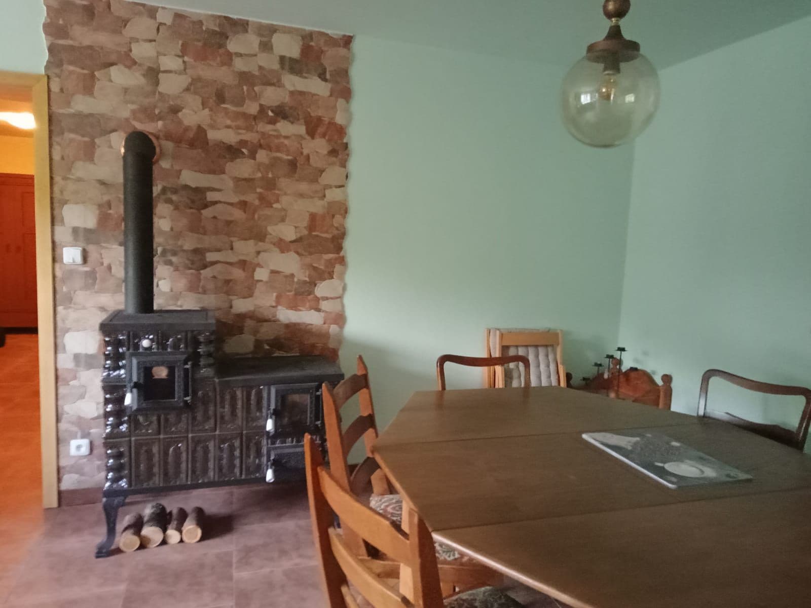 Pronájem bytu 160 m², Hradišťany, Honezovice, Plzeňský kraj Pronájem bytu 160 m², Hradišťany, Honezovice, Plzeňský kraj