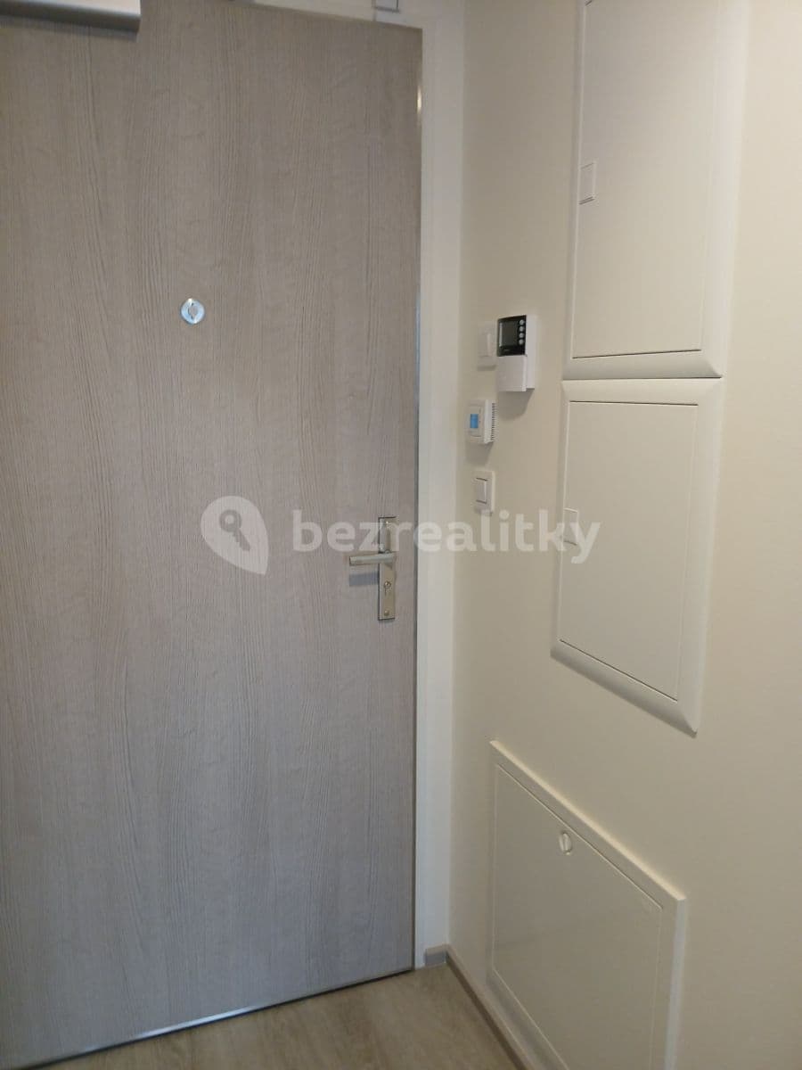 Pronájem bytu 1+kk 29 m², Šrámkové, Praha, Praha Pronájem bytu 1+kk 29 m², Šrámkové, Praha, Praha