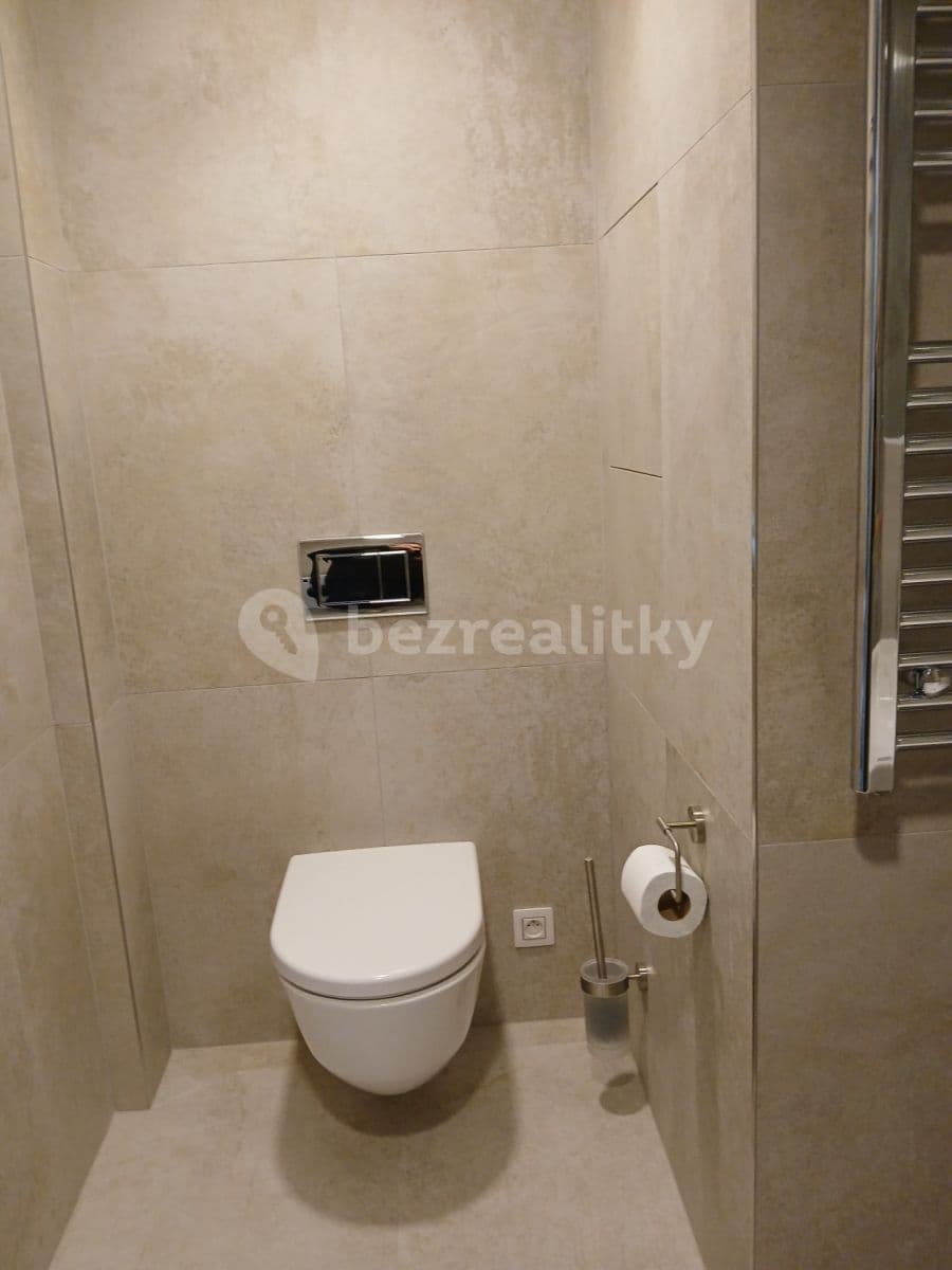 Pronájem bytu 1+kk 29 m², Šrámkové, Praha, Praha Pronájem bytu 1+kk 29 m², Šrámkové, Praha, Praha