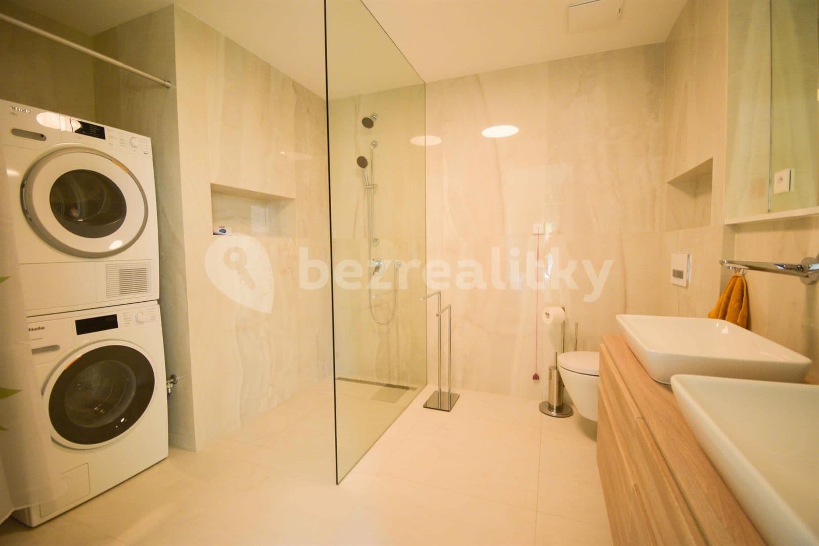 Pronájem bytu 2+kk 80 m², Kobrova, Praha, Praha Pronájem bytu 2+kk 80 m², Kobrova, Praha, Praha
