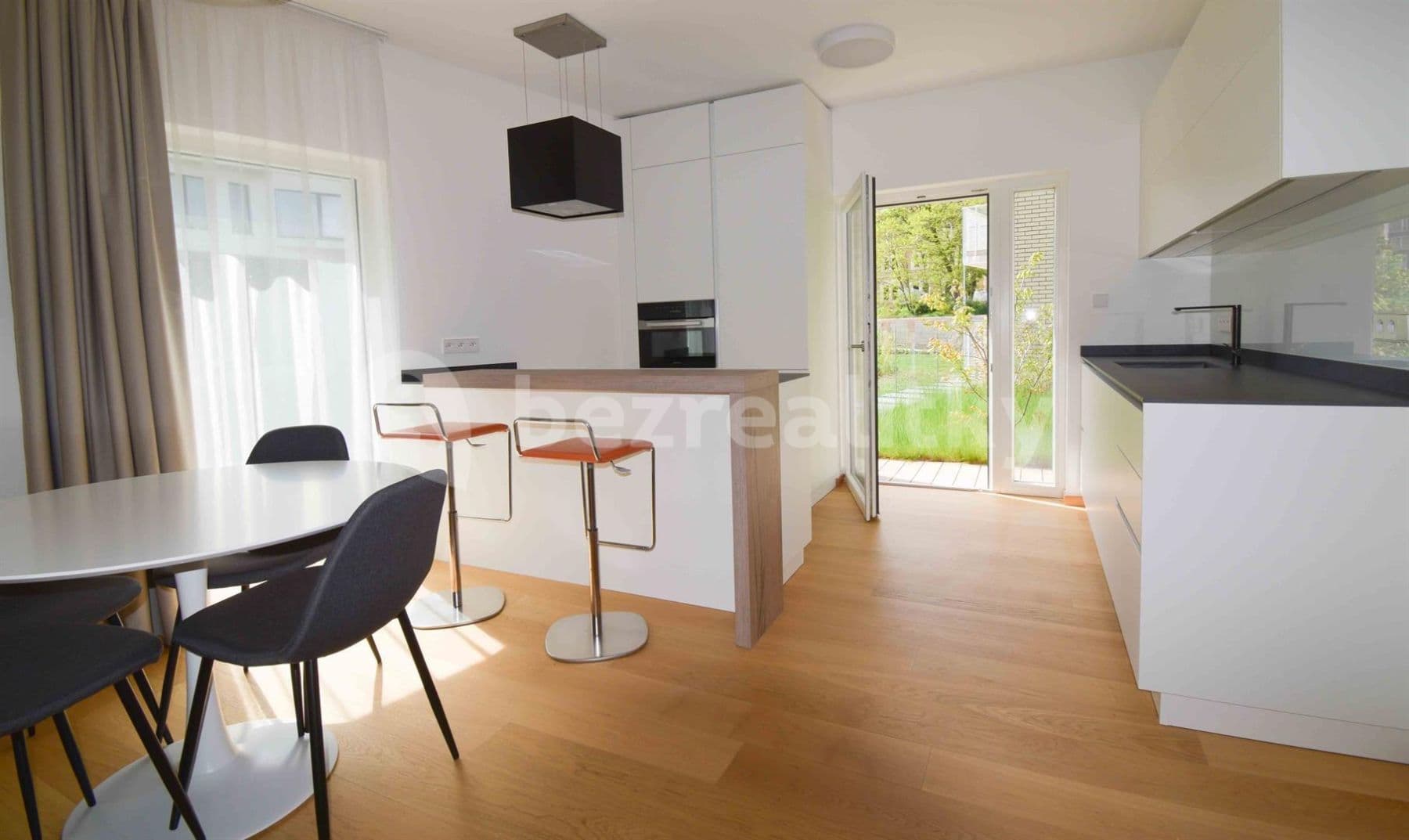 Pronájem bytu 2+kk 80 m², Kobrova, Praha, Praha Pronájem bytu 2+kk 80 m², Kobrova, Praha, Praha