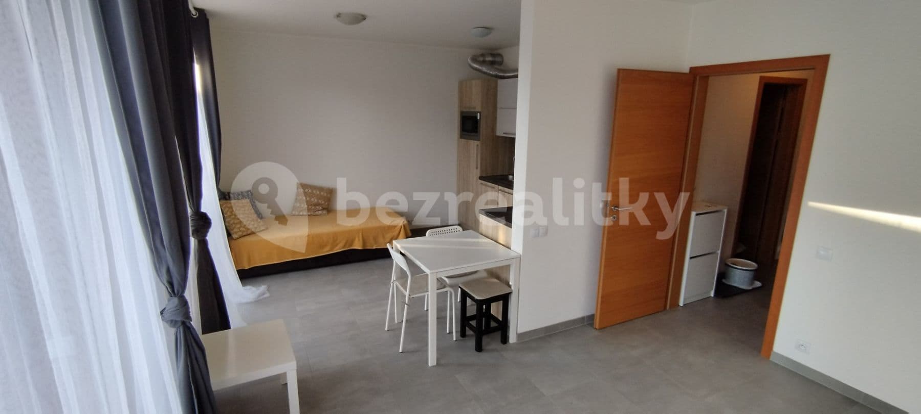 Pronájem bytu 1+kk 36 m², Olgy Havlové, Praha, Praha Pronájem bytu 1+kk 36 m², Olgy Havlové, Praha, Praha