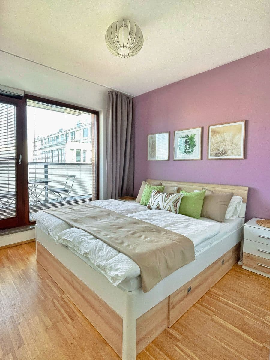 Pronájem bytu 53 m², Rohanske nab., Praha, Praha Pronájem bytu 53 m², Rohanske nab., Praha, Praha