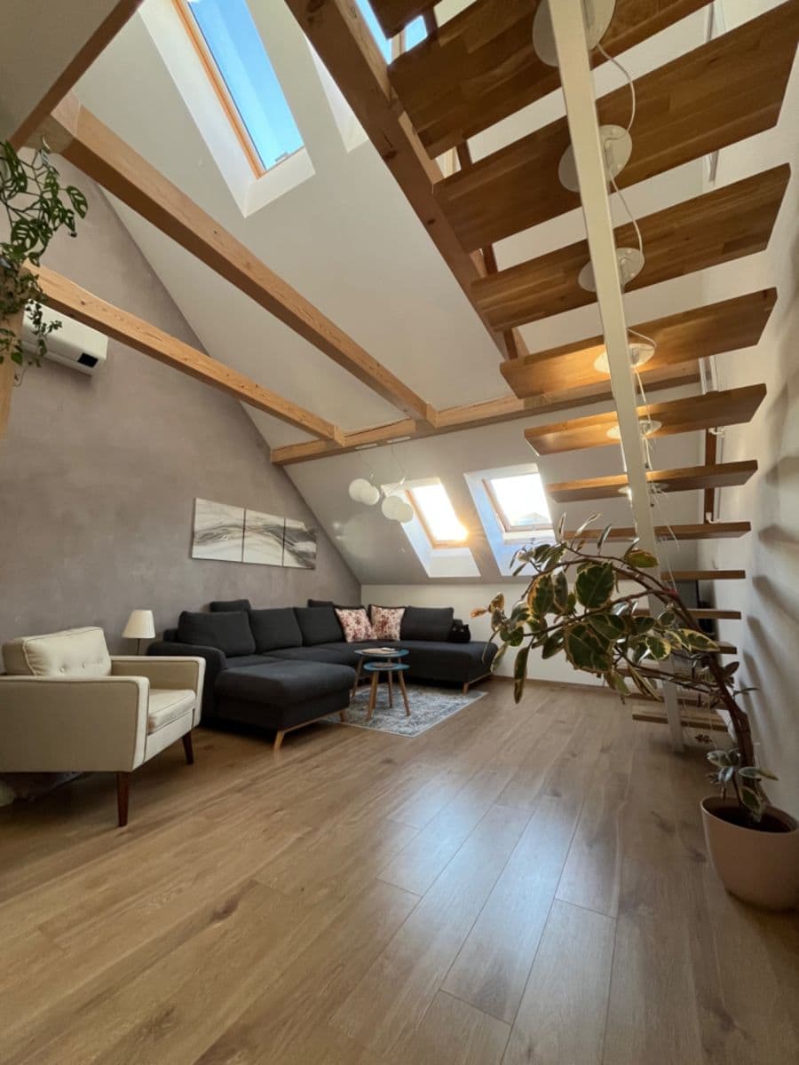 Pronájem bytu 2+kk 65 m², Kovářská, Praha, Praha Pronájem bytu 2+kk 65 m², Kovářská, Praha, Praha