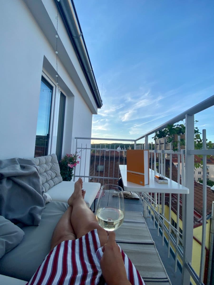 Pronájem bytu 2+kk 65 m², Kovářská, Praha, Praha Pronájem bytu 2+kk 65 m², Kovářská, Praha, Praha