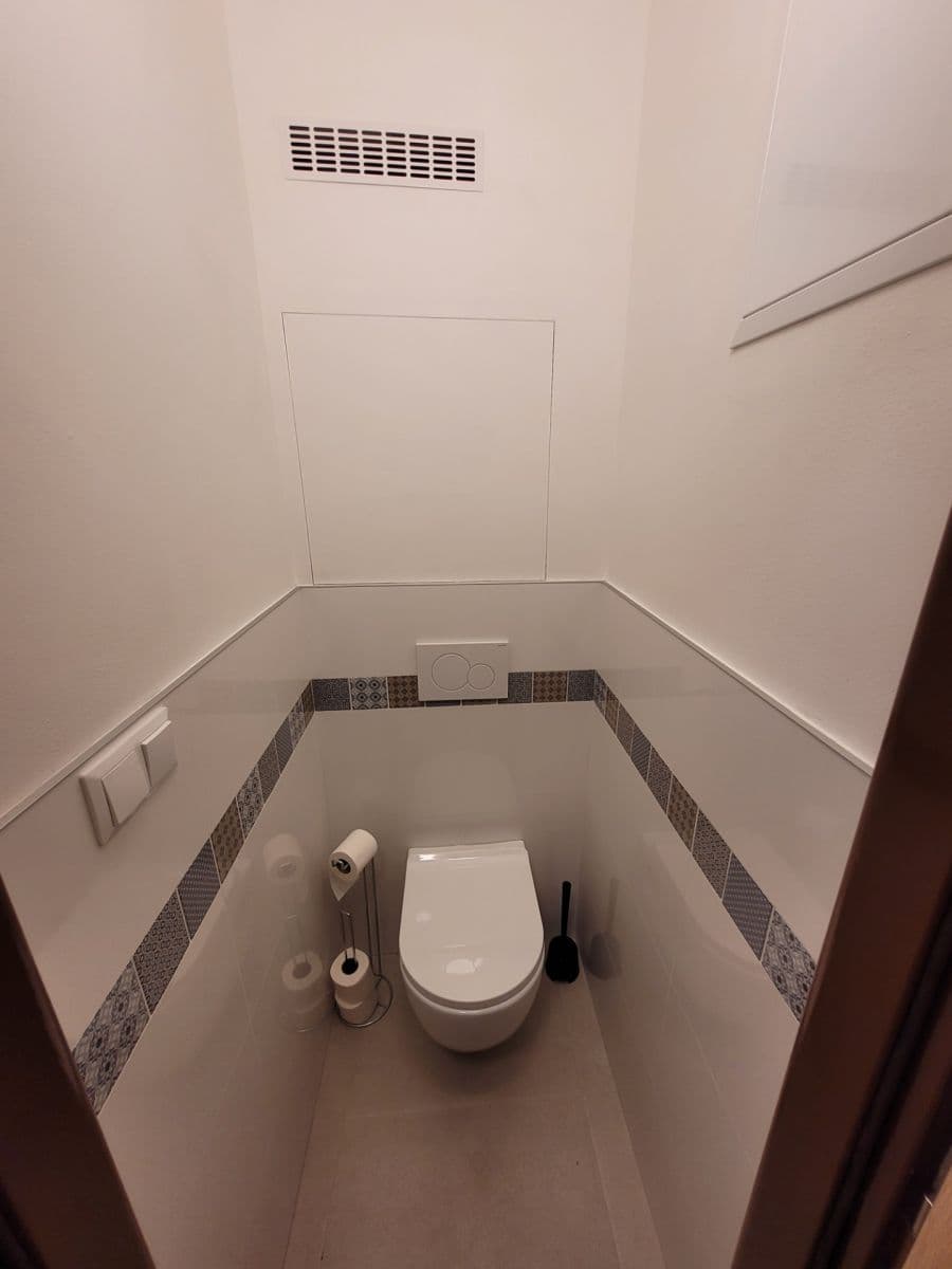 Pronájem bytu 3+1 62 m², Husova čtvrť, Rosice, Jihomoravský kraj Pronájem bytu 3+1 62 m², Husova čtvrť, Rosice, Jihomoravský kraj