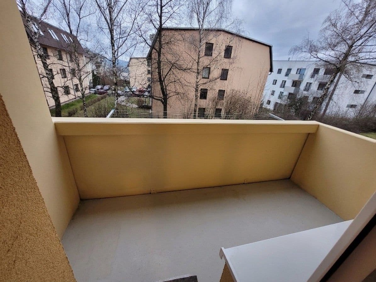 Pronájem bytu 3+1 62 m², Husova čtvrť, Rosice, Jihomoravský kraj Pronájem bytu 3+1 62 m², Husova čtvrť, Rosice, Jihomoravský kraj