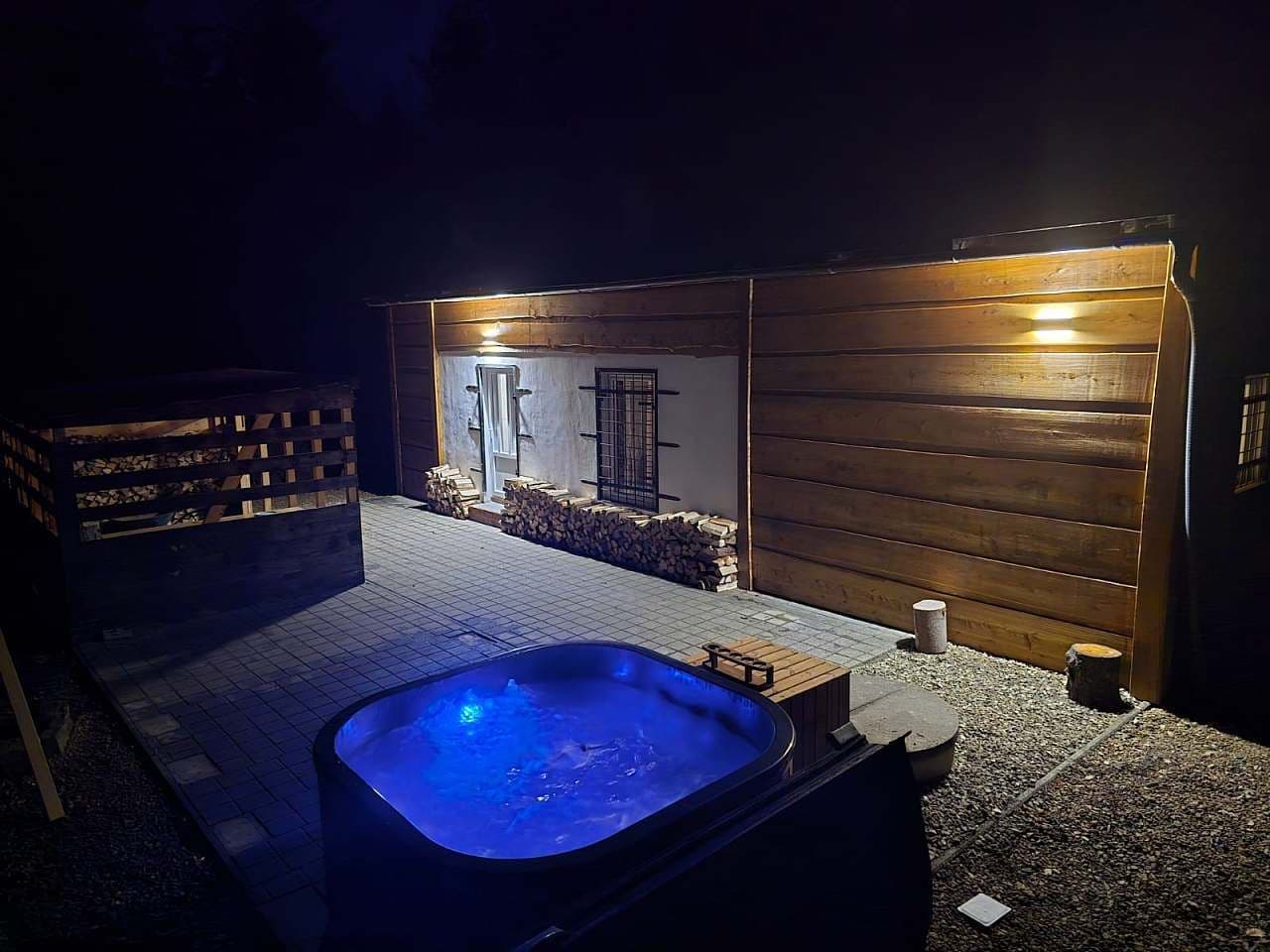 Pronájem chaty, chalupy, Mikulovice, Olomoucký kraj Pronájem chaty, chalupy, Mikulovice, Olomoucký kraj