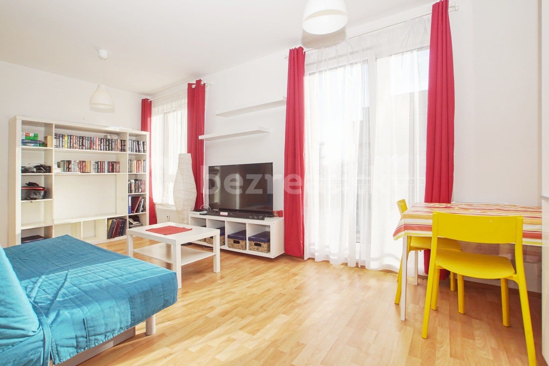 Pronájem bytu 1+kk 36 m², U Vodojemu, Brandýs nad Labem-Stará Boleslav, Středočeský kraj Pronájem bytu 1+kk 36 m², U Vodojemu, Brandýs nad Labem-Stará Boleslav, Středočeský kraj