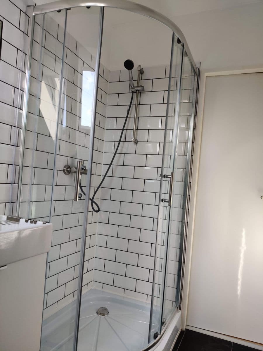 Pronájem domu 45 m², pozemek 480 m², Horusická, Praha, Praha Pronájem domu 45 m², pozemek 480 m², Horusická, Praha, Praha