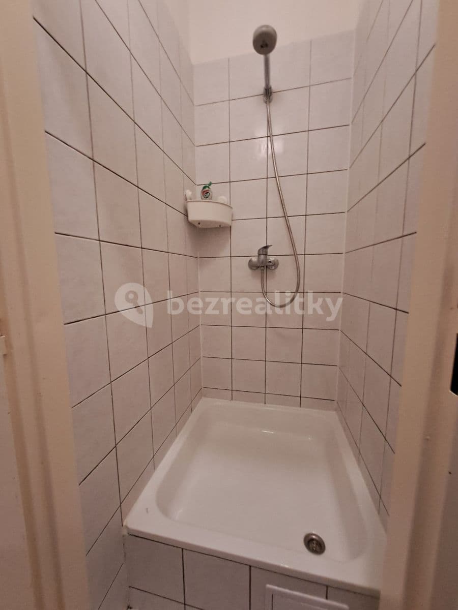 Pronájem bytu 1+kk 25 m², Chlumova, Praha, Praha Pronájem bytu 1+kk 25 m², Chlumova, Praha, Praha