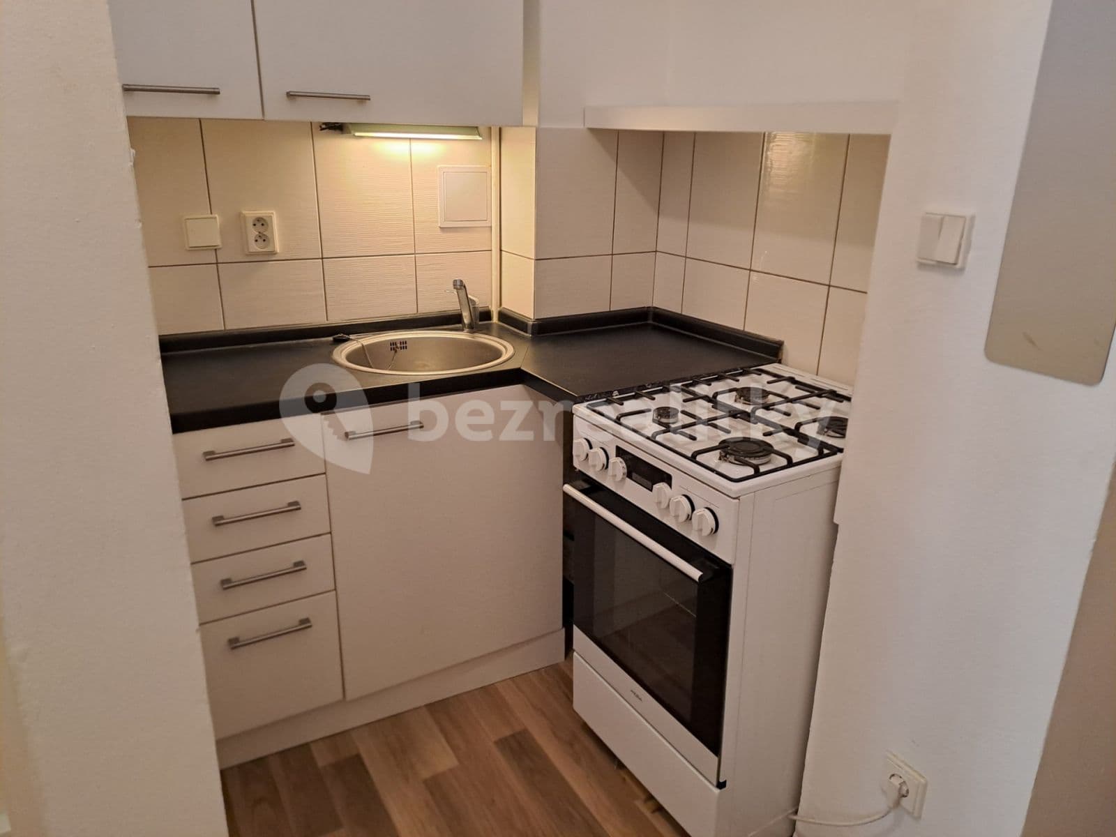 Pronájem bytu 1+kk 25 m², Chlumova, Praha, Praha Pronájem bytu 1+kk 25 m², Chlumova, Praha, Praha