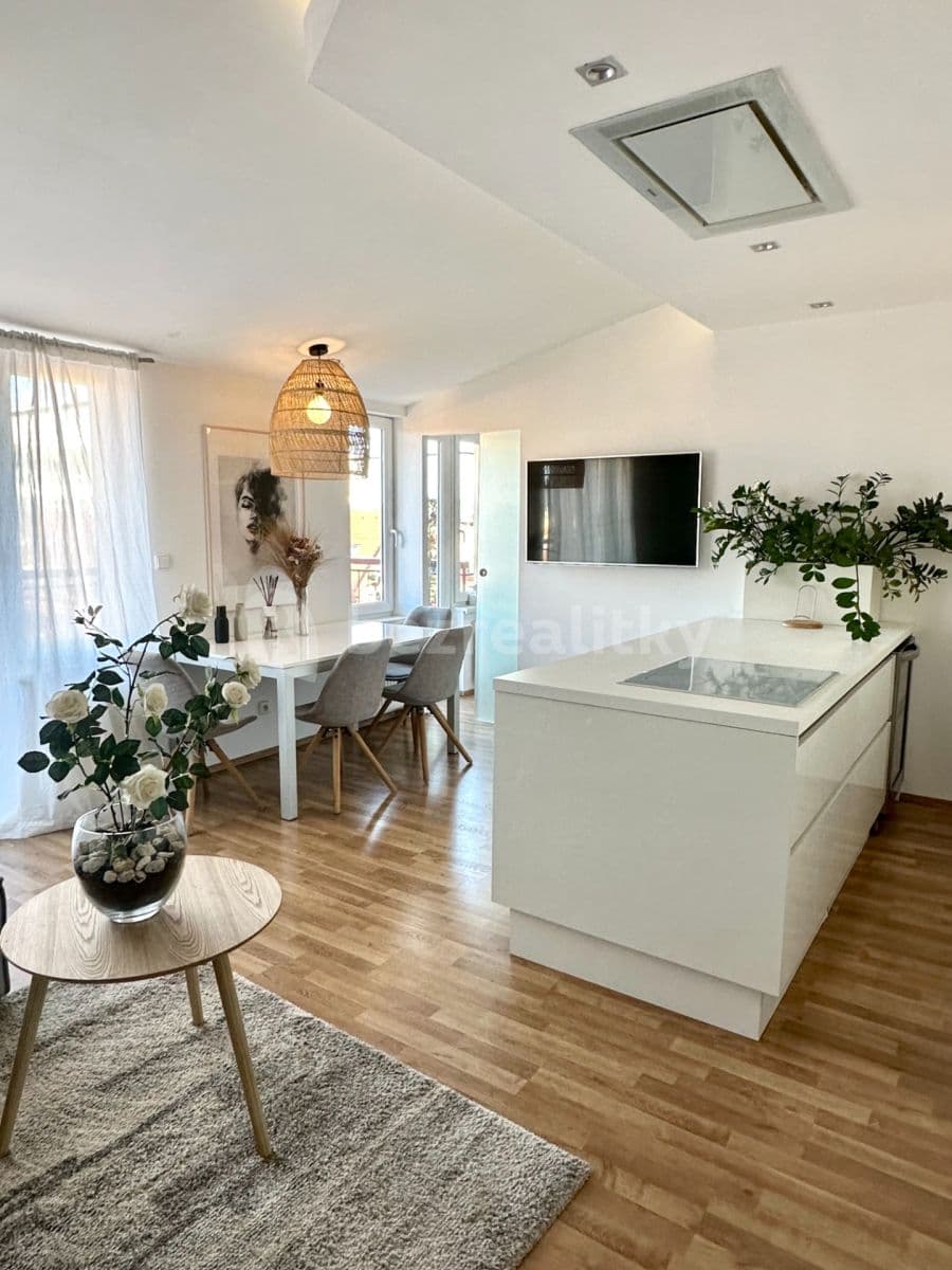 Pronájem bytu 3+kk 76 m², Tusarova, Praha, Praha Pronájem bytu 3+kk 76 m², Tusarova, Praha, Praha