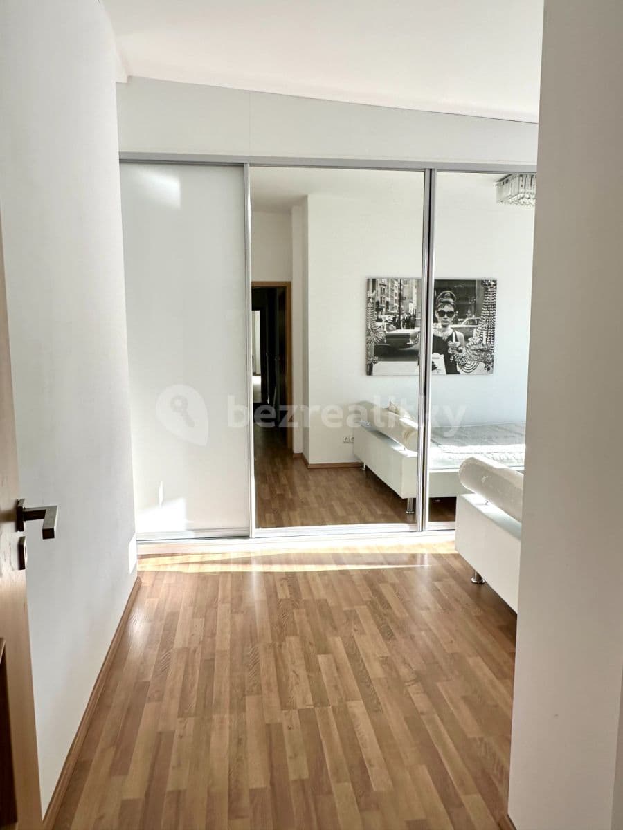 Pronájem bytu 3+kk 76 m², Tusarova, Praha, Praha Pronájem bytu 3+kk 76 m², Tusarova, Praha, Praha