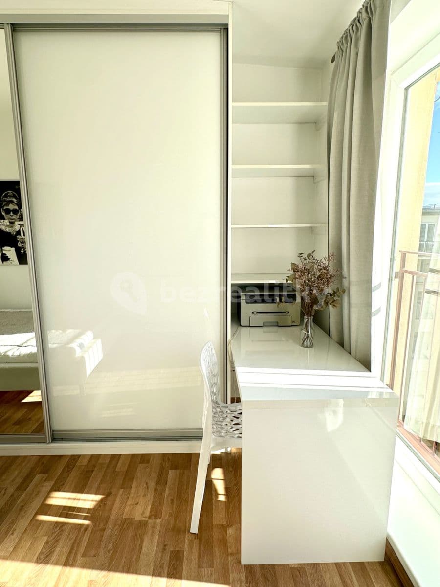 Pronájem bytu 3+kk 76 m², Tusarova, Praha, Praha Pronájem bytu 3+kk 76 m², Tusarova, Praha, Praha