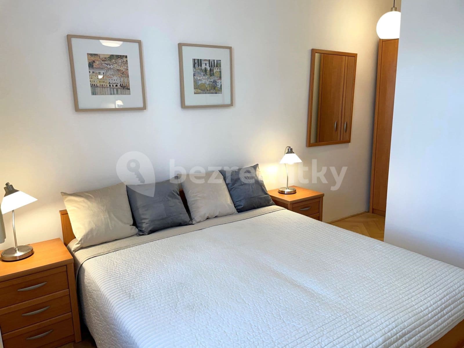 Pronájem bytu 2+1 44 m², Krkonošská, Praha, Praha Pronájem bytu 2+1 44 m², Krkonošská, Praha, Praha