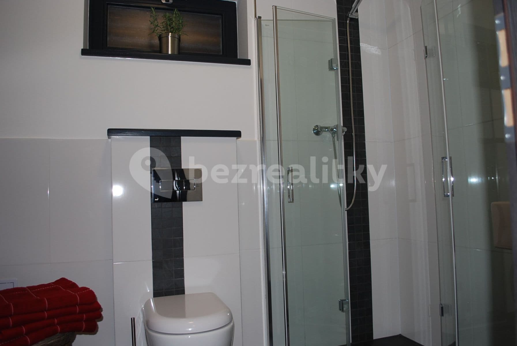 Pronájem domu 50 m², pozemek 500 m², Slámová, Kamenice, Středočeský kraj Pronájem domu 50 m², pozemek 500 m², Slámová, Kamenice, Středočeský kraj