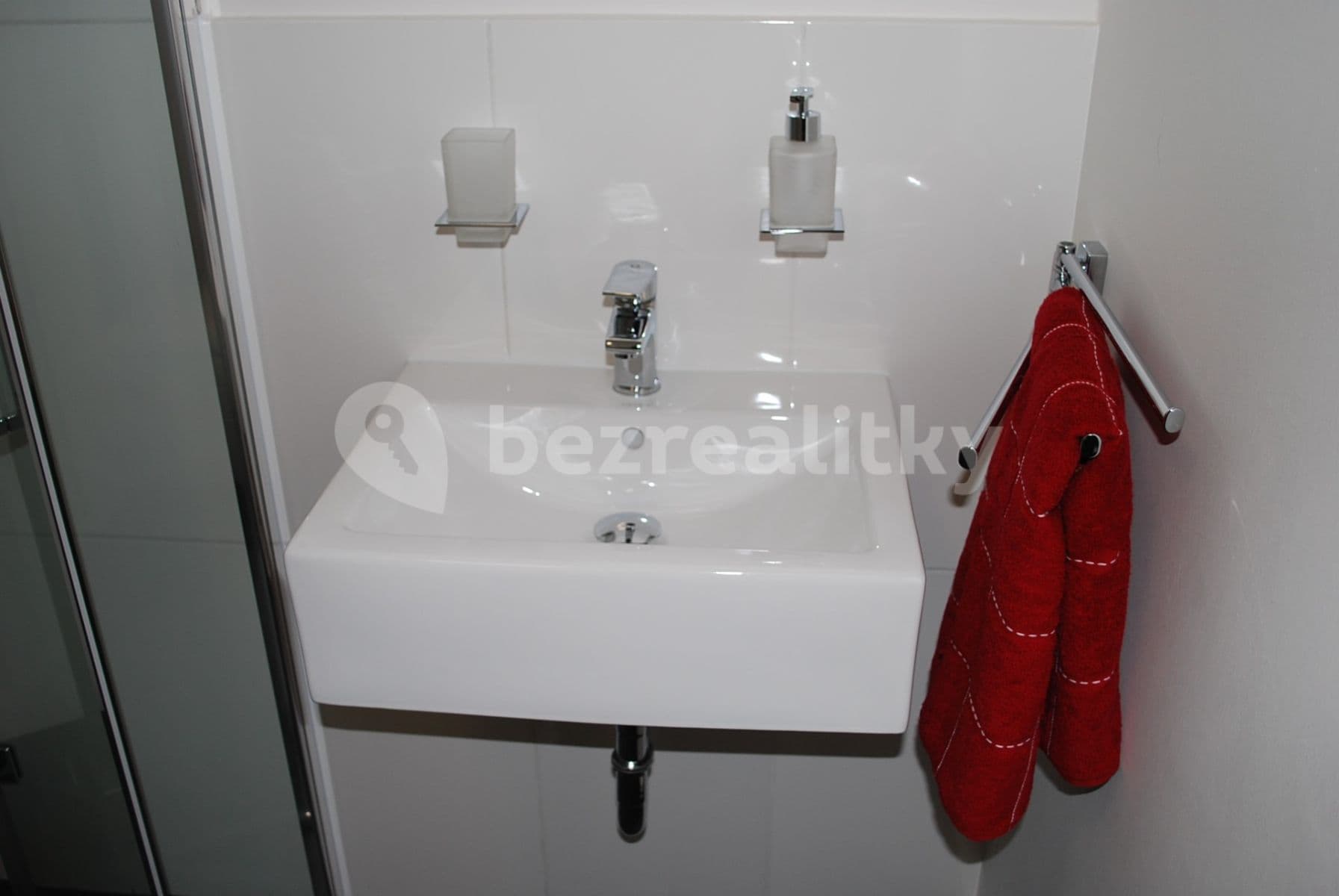 Pronájem domu 50 m², pozemek 500 m², Slámová, Kamenice, Středočeský kraj Pronájem domu 50 m², pozemek 500 m², Slámová, Kamenice, Středočeský kraj