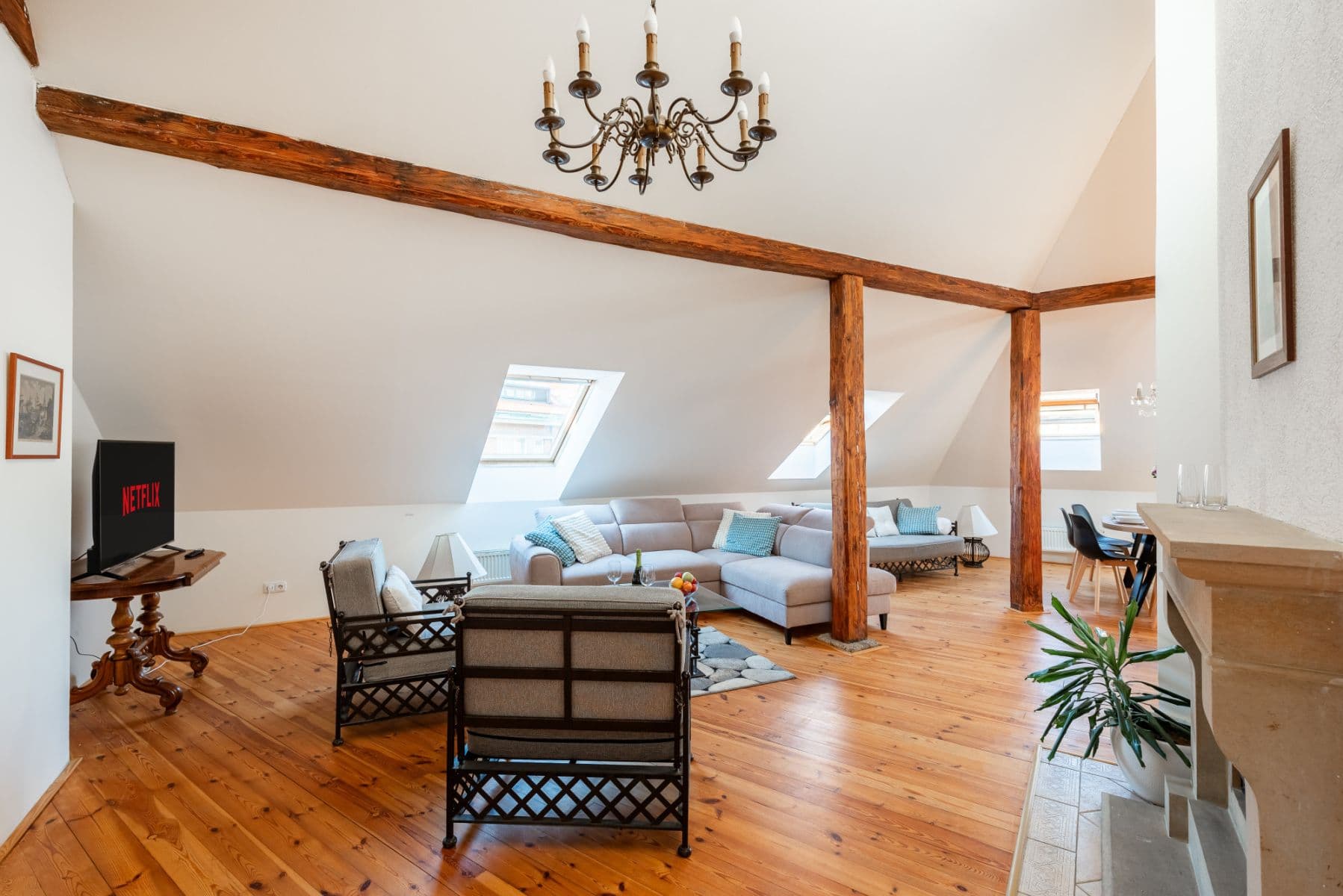 Pronájem bytu 80 m², Pštrossova, Praha, Praha Pronájem bytu 80 m², Pštrossova, Praha, Praha