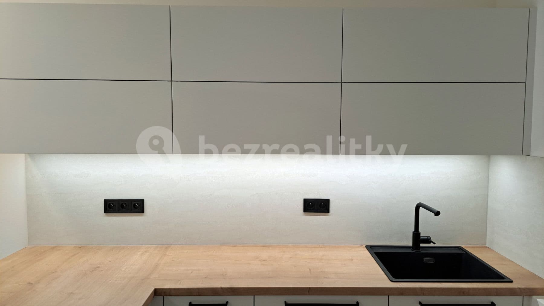 Pronájem bytu 2+kk 55 m², Hagiborská, Praha, Praha Pronájem bytu 2+kk 55 m², Hagiborská, Praha, Praha