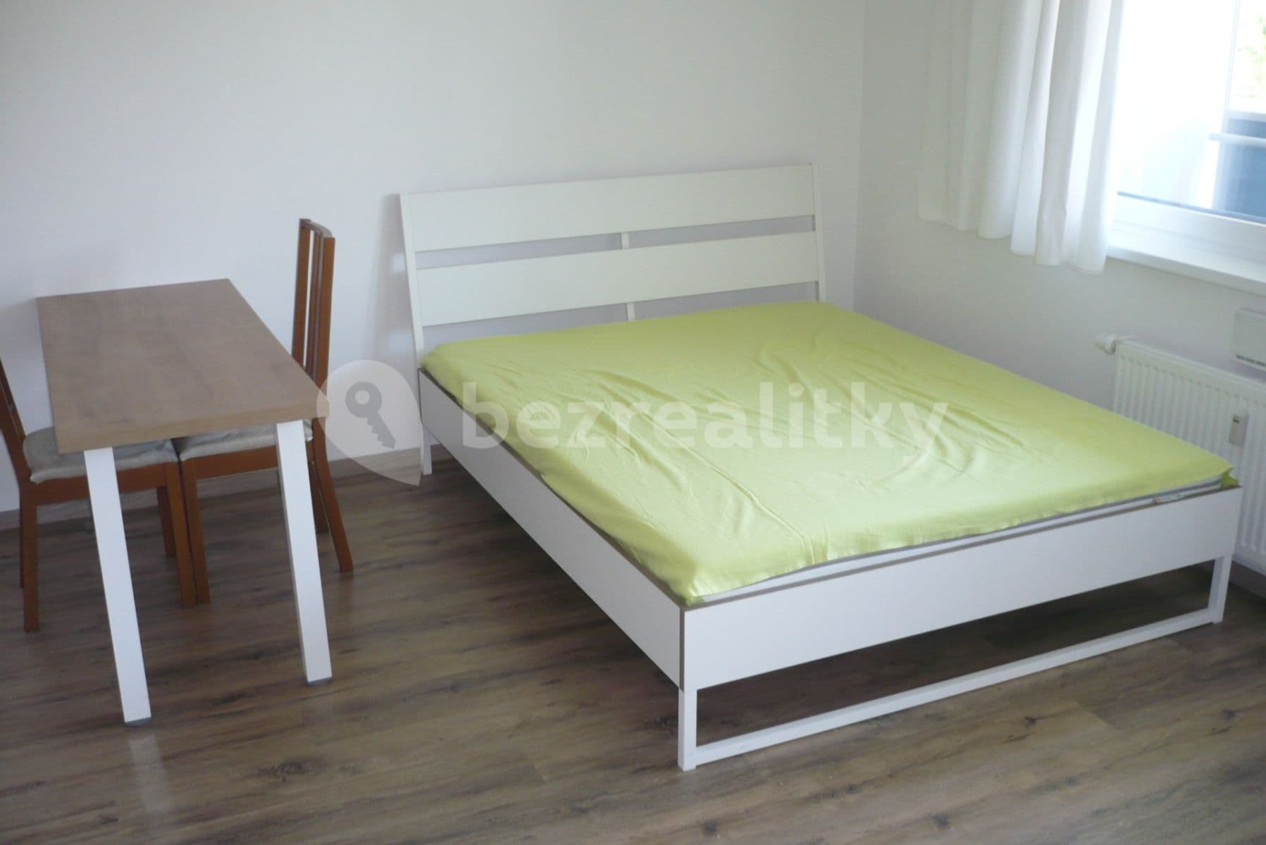 Pronájem bytu 1+1 37 m², Malokrasňanská, Rača, Bratislavský kraj Pronájem bytu 1+1 37 m², Malokrasňanská, Rača, Bratislavský kraj