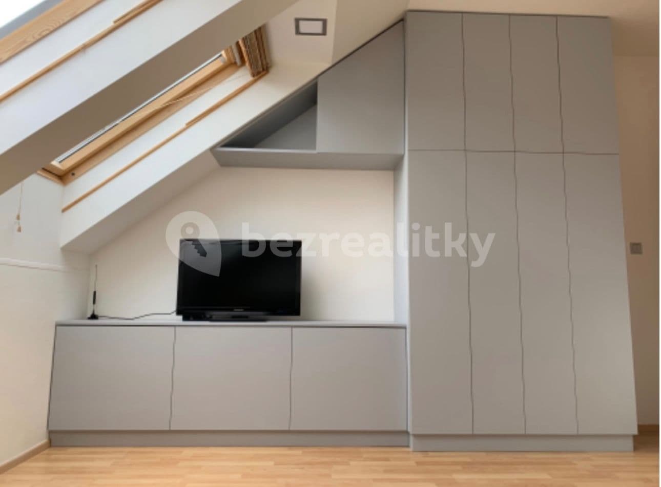 Pronájem bytu 1+kk 33 m², Kestřanská, Praha, Praha Pronájem bytu 1+kk 33 m², Kestřanská, Praha, Praha