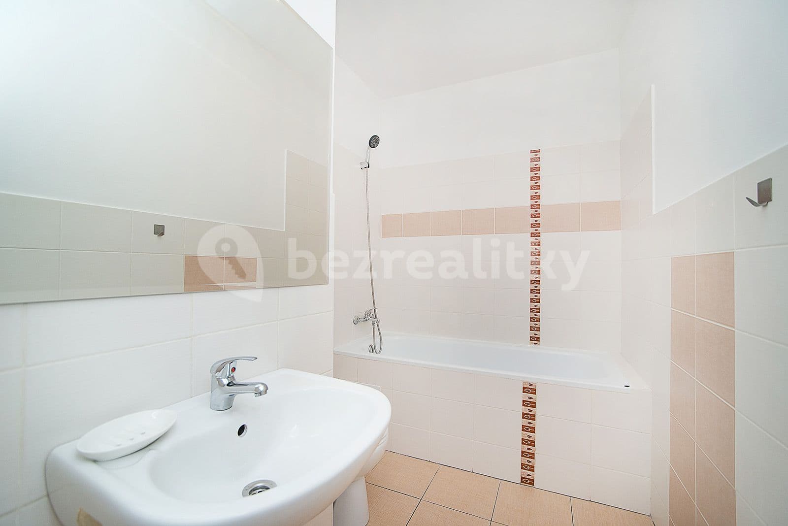Pronájem bytu 2+1 70 m², Hokejová, Praha, Praha Pronájem bytu 2+1 70 m², Hokejová, Praha, Praha