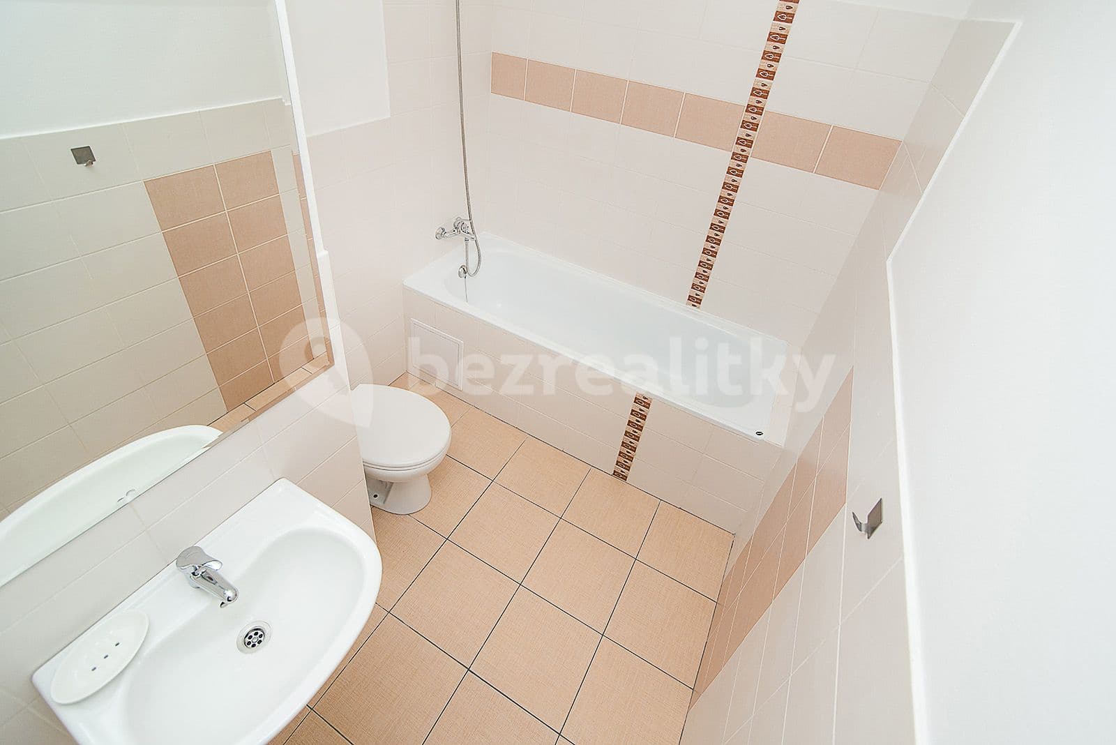 Pronájem bytu 2+1 70 m², Hokejová, Praha, Praha Pronájem bytu 2+1 70 m², Hokejová, Praha, Praha