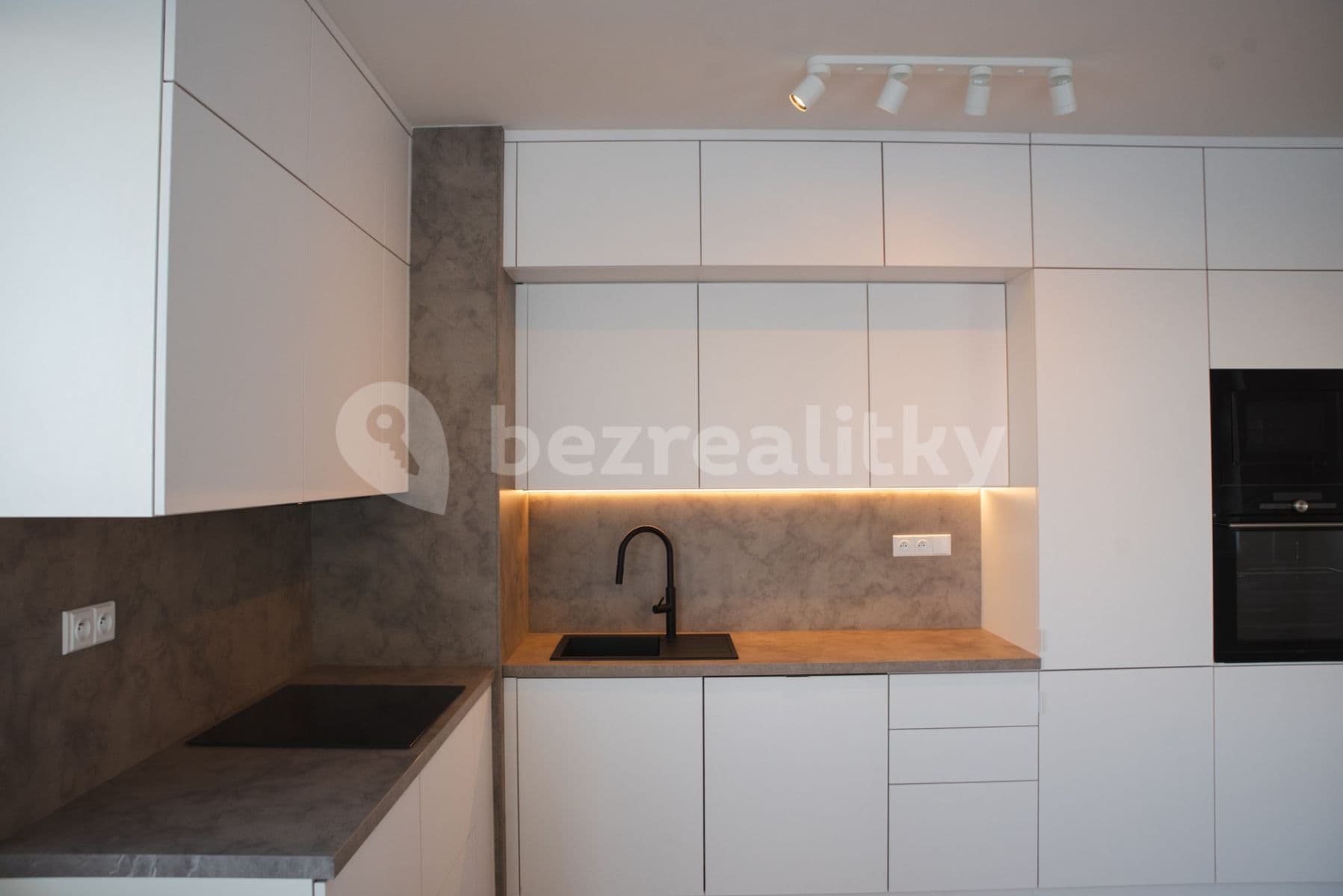 Pronájem bytu 3+kk 78 m², Čakovická, Praha, Praha Pronájem bytu 3+kk 78 m², Čakovická, Praha, Praha