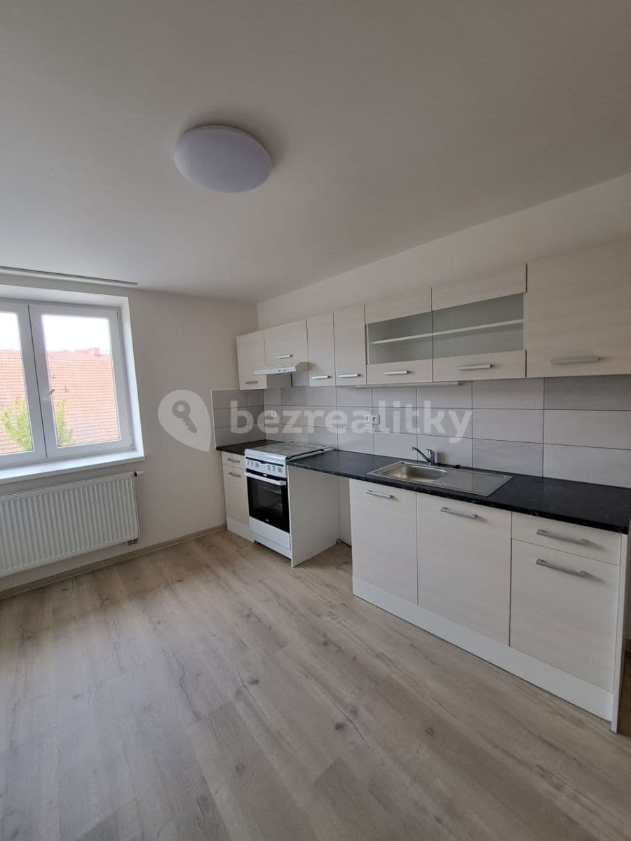 Pronájem bytu 3+kk 60 m², Bratrská, Bystřice nad Pernštejnem, Kraj Vysočina Pronájem bytu 3+kk 60 m², Bratrská, Bystřice nad Pernštejnem, Kraj Vysočina