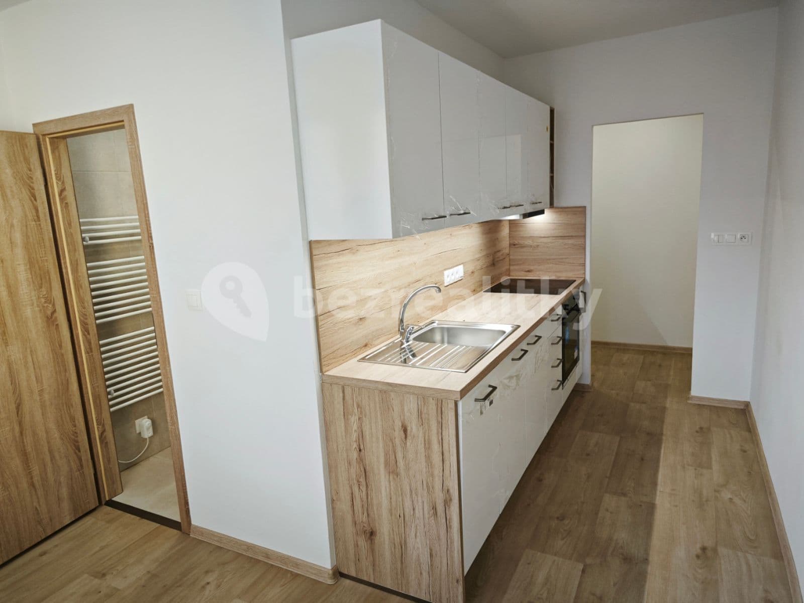Pronájem bytu 1+1 38 m², Laštůvkova, Brno, Jihomoravský kraj Pronájem bytu 1+1 38 m², Laštůvkova, Brno, Jihomoravský kraj