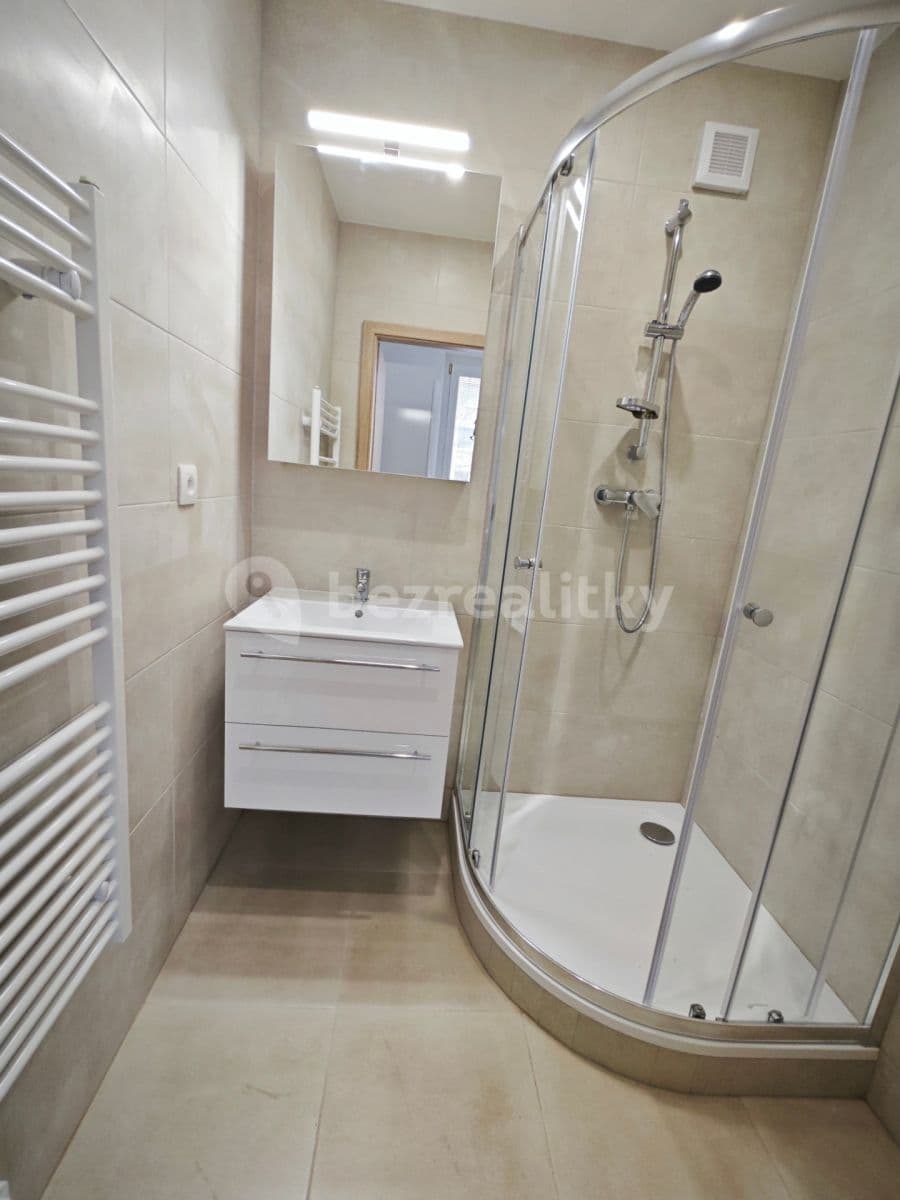Pronájem bytu 1+1 38 m², Laštůvkova, Brno, Jihomoravský kraj Pronájem bytu 1+1 38 m², Laštůvkova, Brno, Jihomoravský kraj