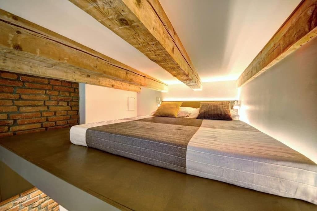 Pronájem bytu 20 m², Vrchlického, Praha, Praha Pronájem bytu 20 m², Vrchlického, Praha, Praha
