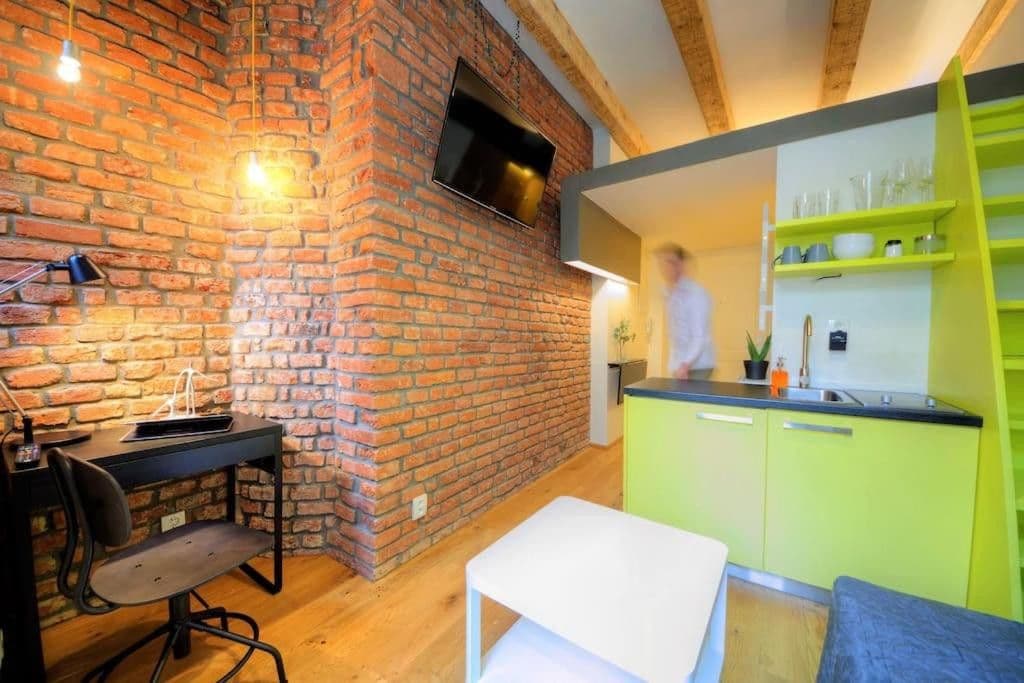 Pronájem bytu 20 m², Vrchlického, Praha, Praha Pronájem bytu 20 m², Vrchlického, Praha, Praha