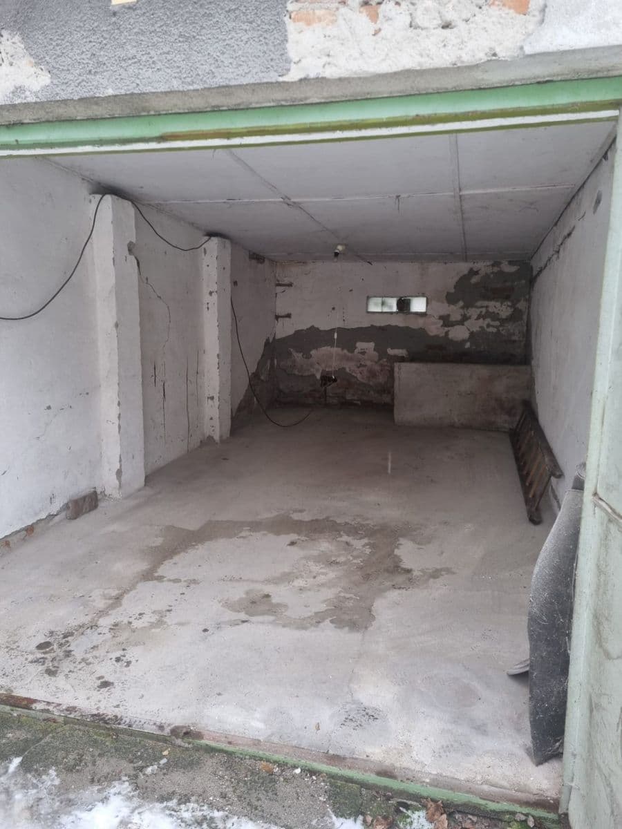 Pronájem garáže 24 m², Česká Lípa, Liberecký kraj Pronájem garáže 24 m², Česká Lípa, Liberecký kraj