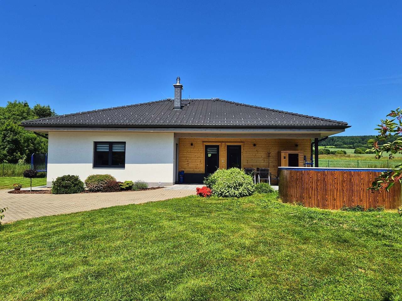 Pronájem chaty, chalupy, Dvůr Králové nad Labem, Královéhradecký kraj Pronájem chaty, chalupy, Dvůr Králové nad Labem, Královéhradecký kraj