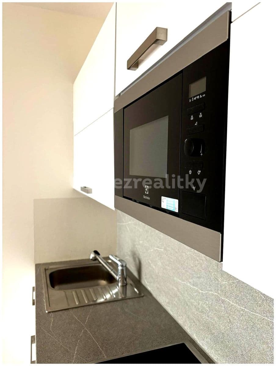Pronájem bytu 2+kk 80 m², Kotíkovská, Plzeň, Plzeňský kraj Pronájem bytu 2+kk 80 m², Kotíkovská, Plzeň, Plzeňský kraj