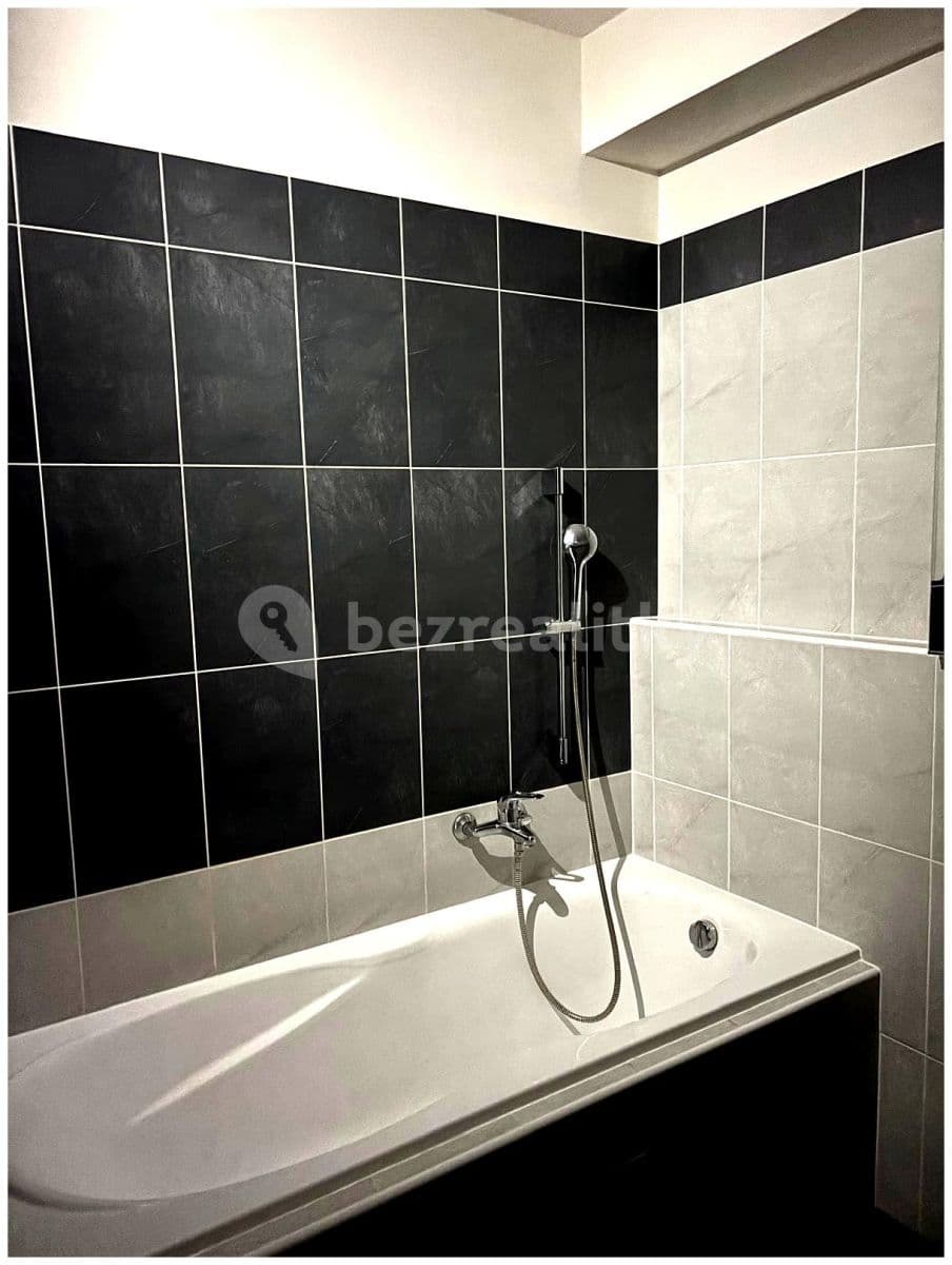 Pronájem bytu 2+kk 80 m², Kotíkovská, Plzeň, Plzeňský kraj Pronájem bytu 2+kk 80 m², Kotíkovská, Plzeň, Plzeňský kraj