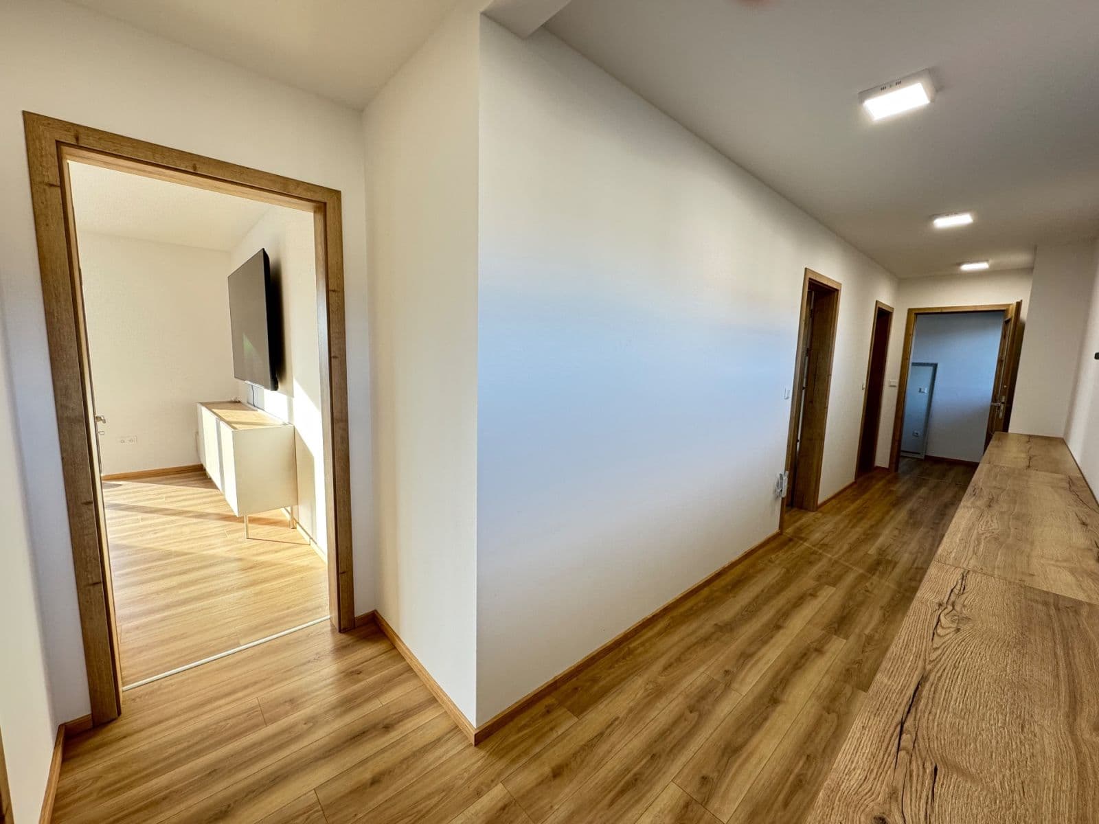 Prodej domu 180 m², pozemek 835 m², Pomněnková, Mukařov, Středočeský kraj Prodej domu 180 m², pozemek 835 m², Pomněnková, Mukařov, Středočeský kraj