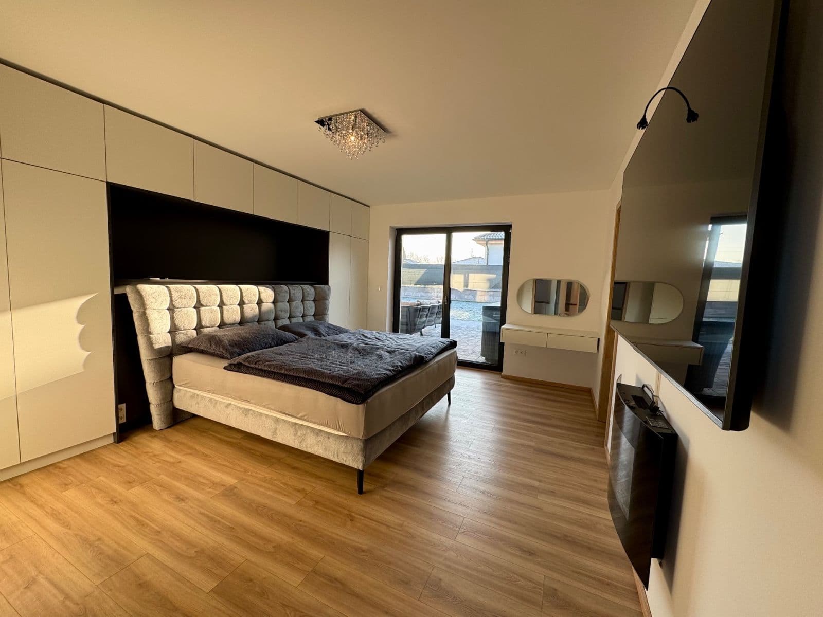 Prodej domu 180 m², pozemek 835 m², Pomněnková, Mukařov, Středočeský kraj Prodej domu 180 m², pozemek 835 m², Pomněnková, Mukařov, Středočeský kraj