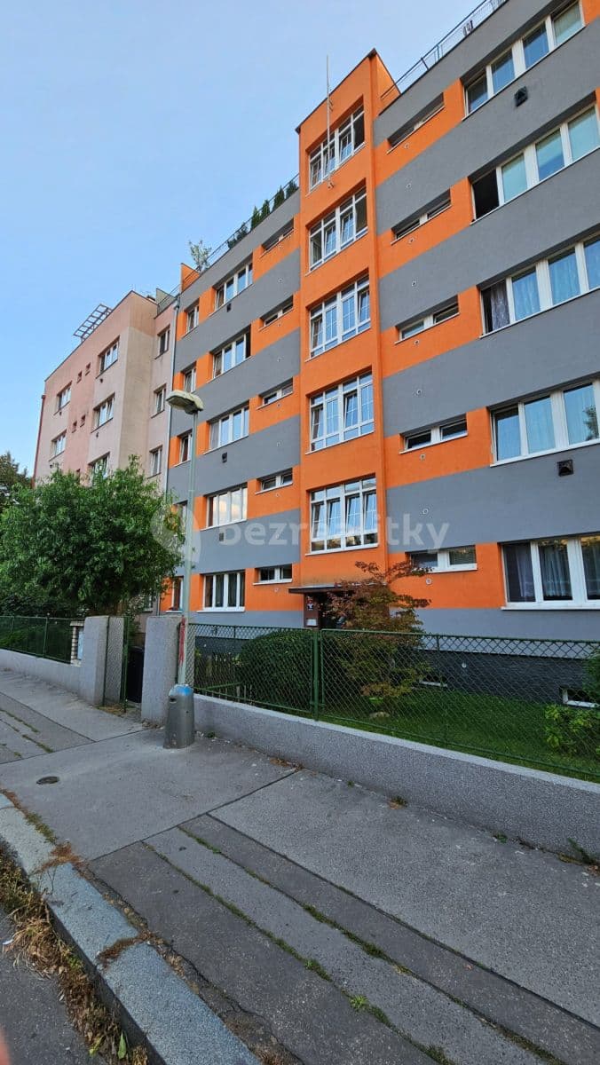 Pronájem bytu 2+kk 45 m², Humpolecká, Praha, Praha Pronájem bytu 2+kk 45 m², Humpolecká, Praha, Praha