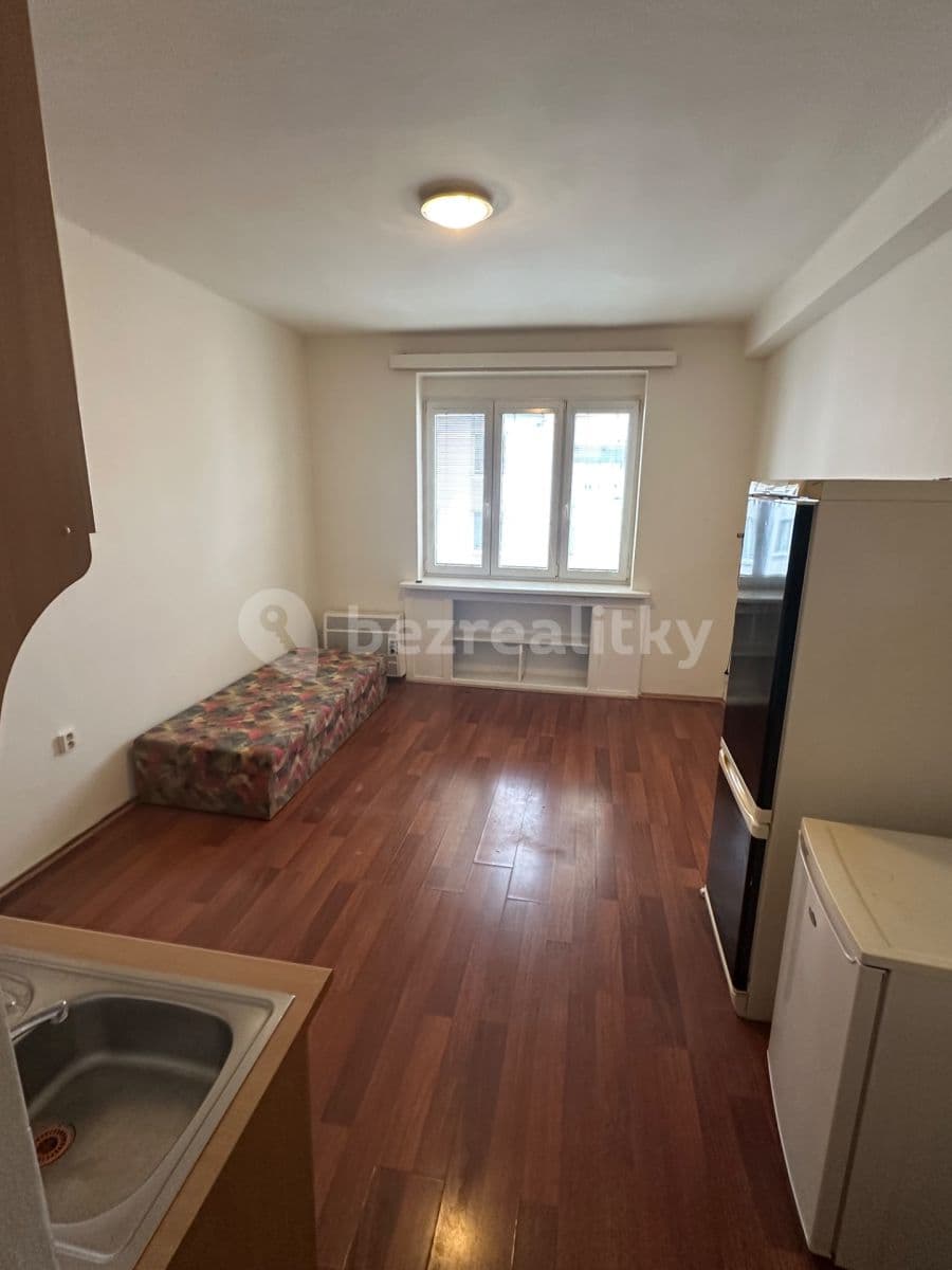 Pronájem bytu 1+kk 30 m², Drahobejlova, Praha, Praha Pronájem bytu 1+kk 30 m², Drahobejlova, Praha, Praha