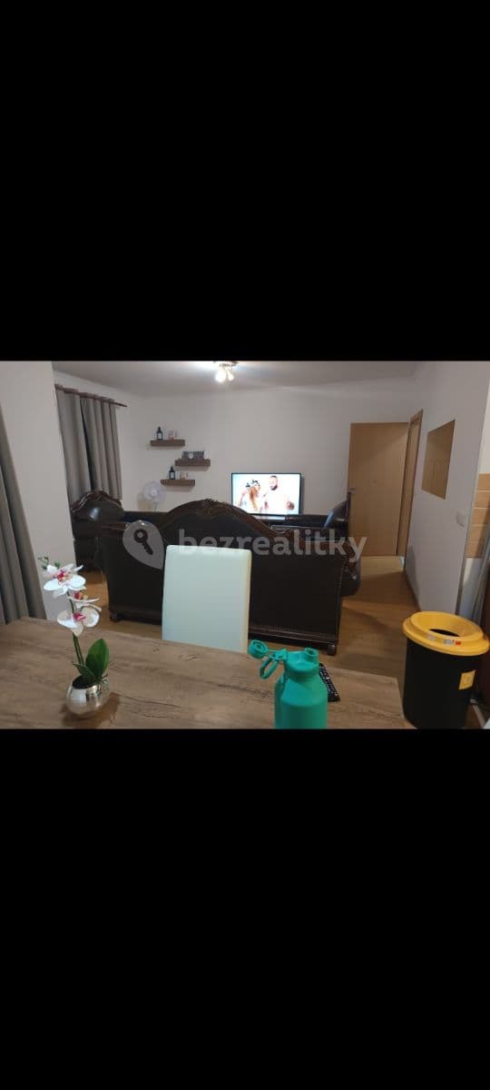 Pronájem bytu 2+kk 62 m², Chmelová, Vestec, Středočeský kraj Pronájem bytu 2+kk 62 m², Chmelová, Vestec, Středočeský kraj